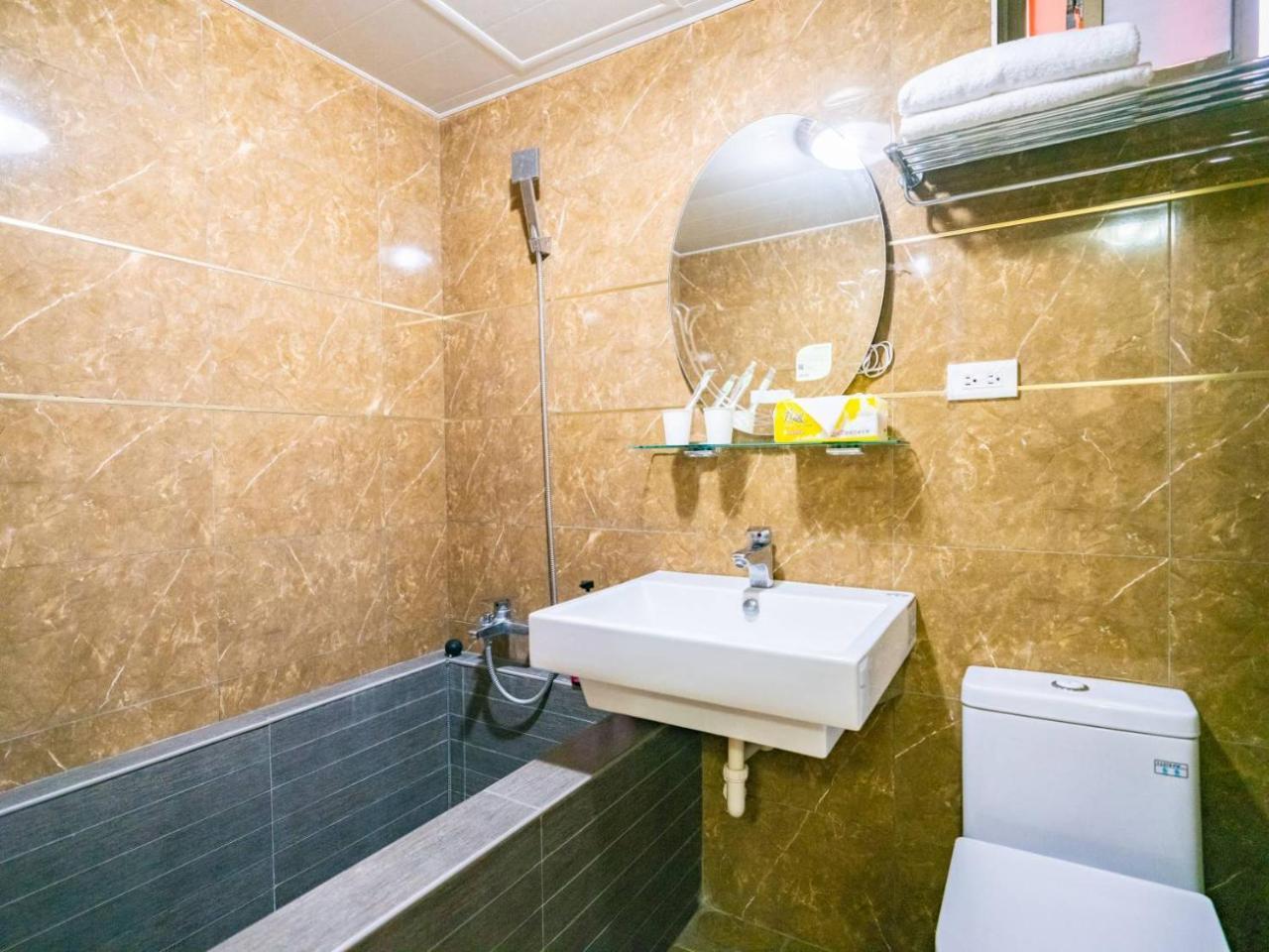 Star Hotel Гаосюн Екстер'єр фото